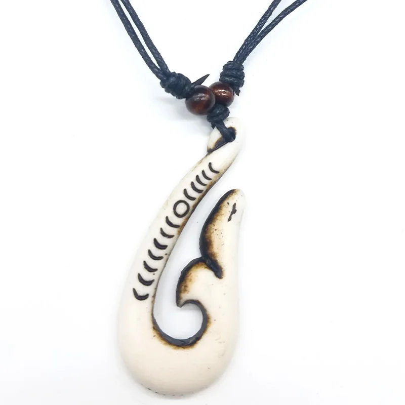 Wholesale 12PCS Hawaiian Hand-carved Maori Fish Hook Pendant Necklace Sailing Necklace Ward Off Evil Nautical Charm