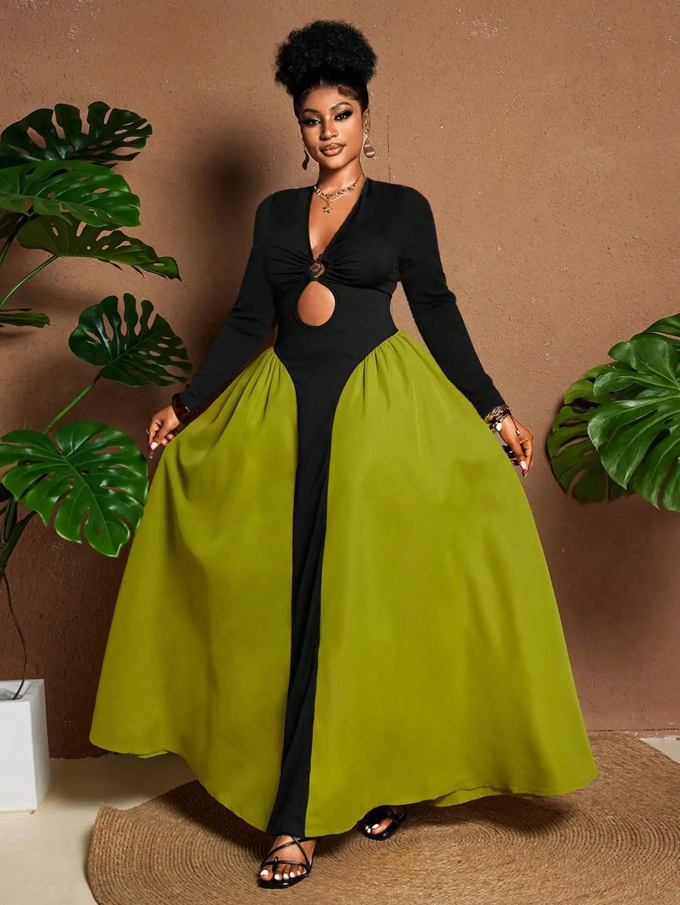 

Платье макси больших размеров с длинными рукавами, V-образным вырезом, вырезами и вставками, с расклешенной юбкой лаймового цвета, для повседневной или офисной носки