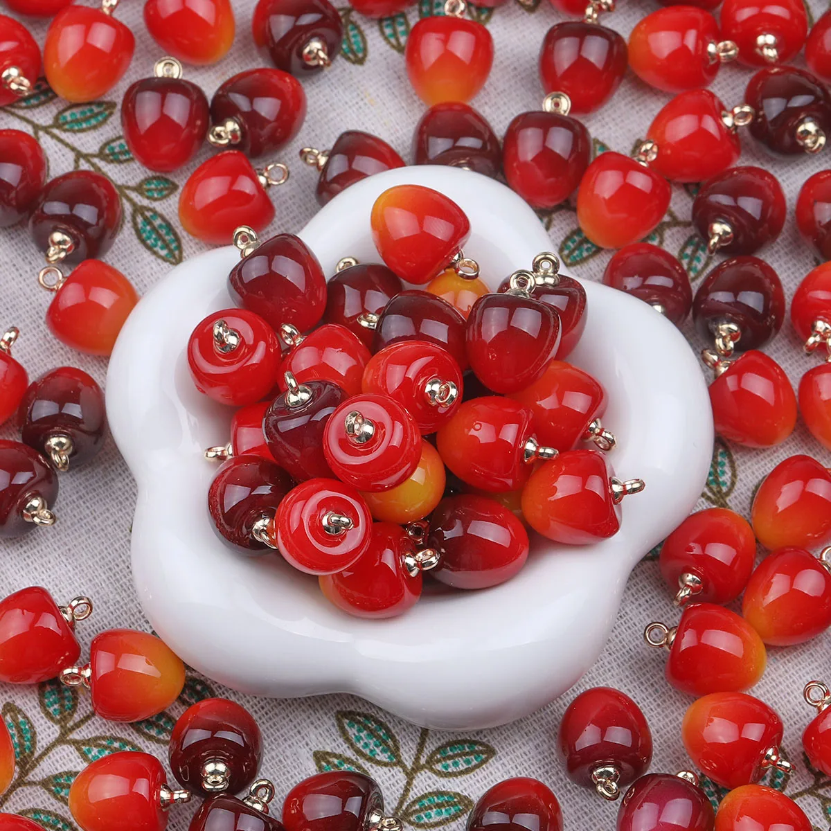 5/20 قطعة خرز قلادة أكريليك على شكل كرز ، قلادات الكرز الأحمر ثلاثية الأبعاد خرز أكريليك ، قلادات فاكهة أكريليك ، خرز فاكهة الفراولة #1