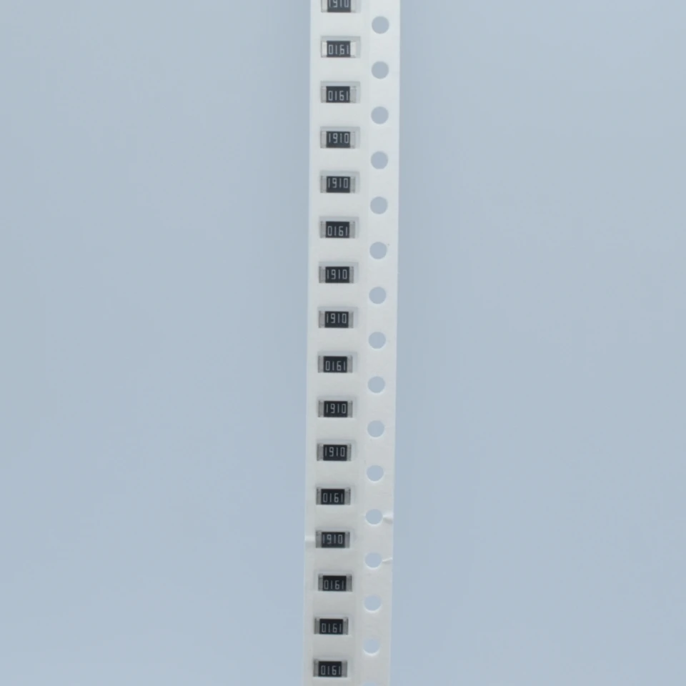 

5000 шт./катушка 1206 820Ω 8200 825Ω 8250 845Ω 8450 866Ω 8660 887Ω 8870 909Ω 9090 910Ω 9100 931Ω 9310 ±1%, SMD чип-резисторы