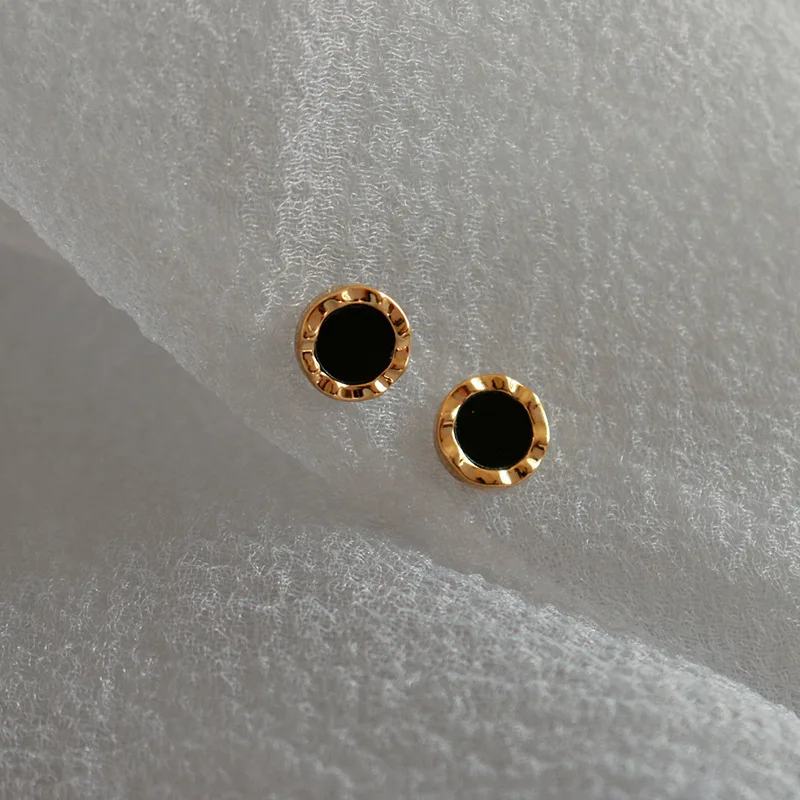 Classic Black Round Small Stud Earrings for Women Golden Color Simple Geometry Girls Trendy Earrings Punk Jewelry Gift