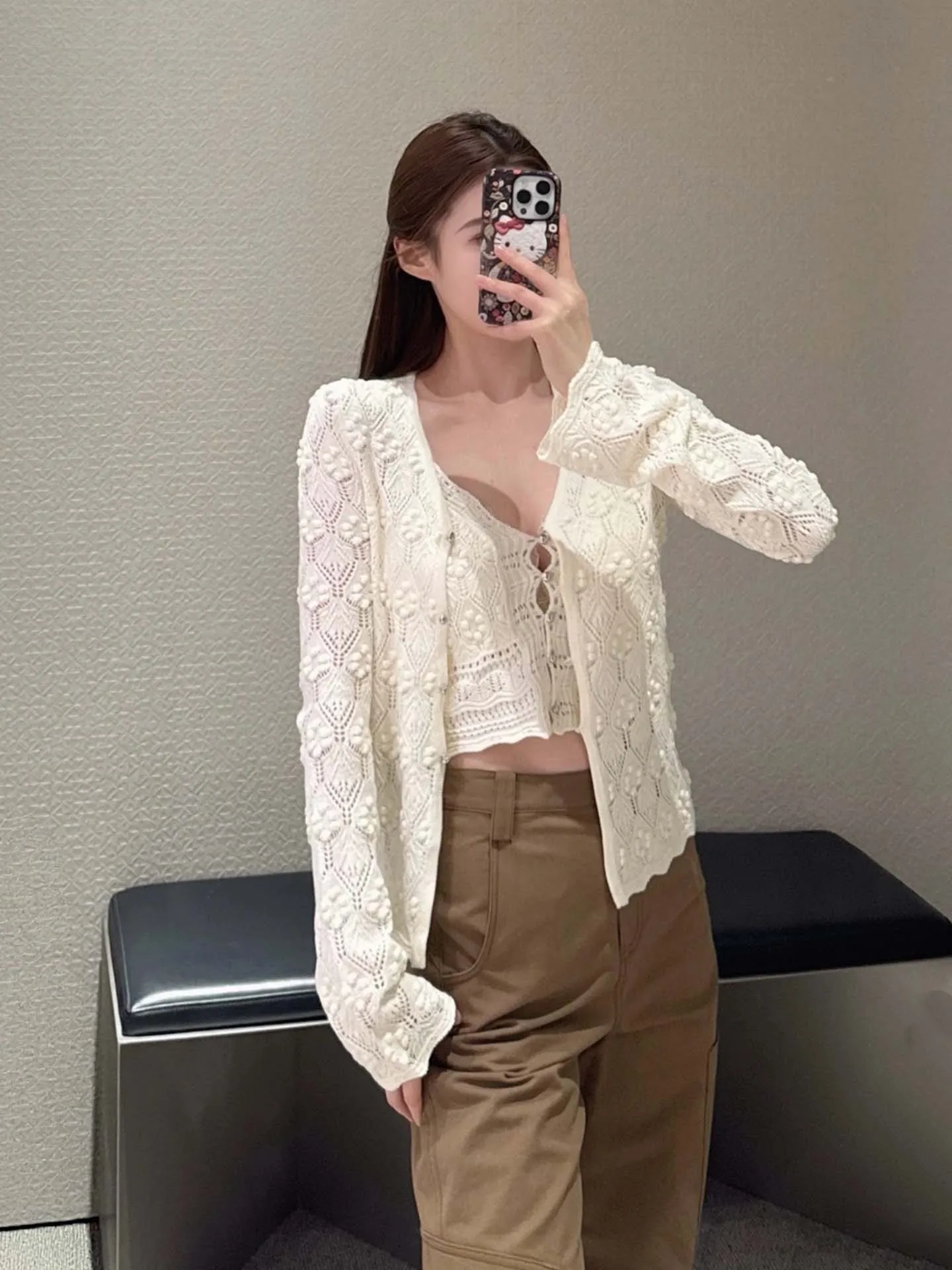 

Pure Quality Knitted Hollow out V-Neck Cardigan Women's Bell Sleeve Sunshade Cover Spring Summer New Style Casual Fit