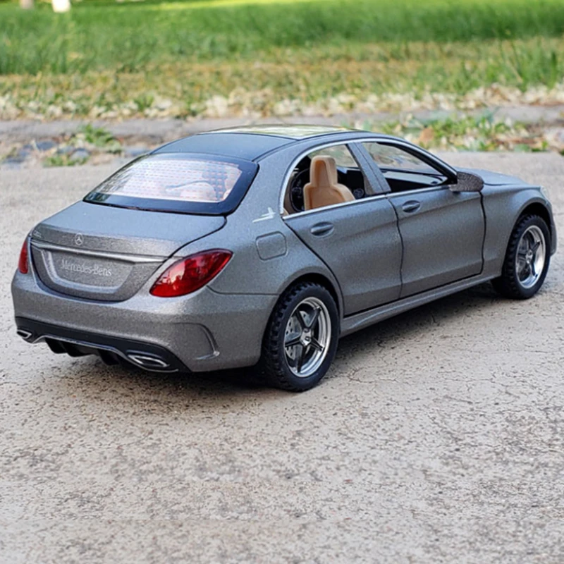 1/32 C260L C-Class Diecast Alloy Car Model Metal Vehicles Simulation Toy Car Model Sound and Light Collection Toy Gift