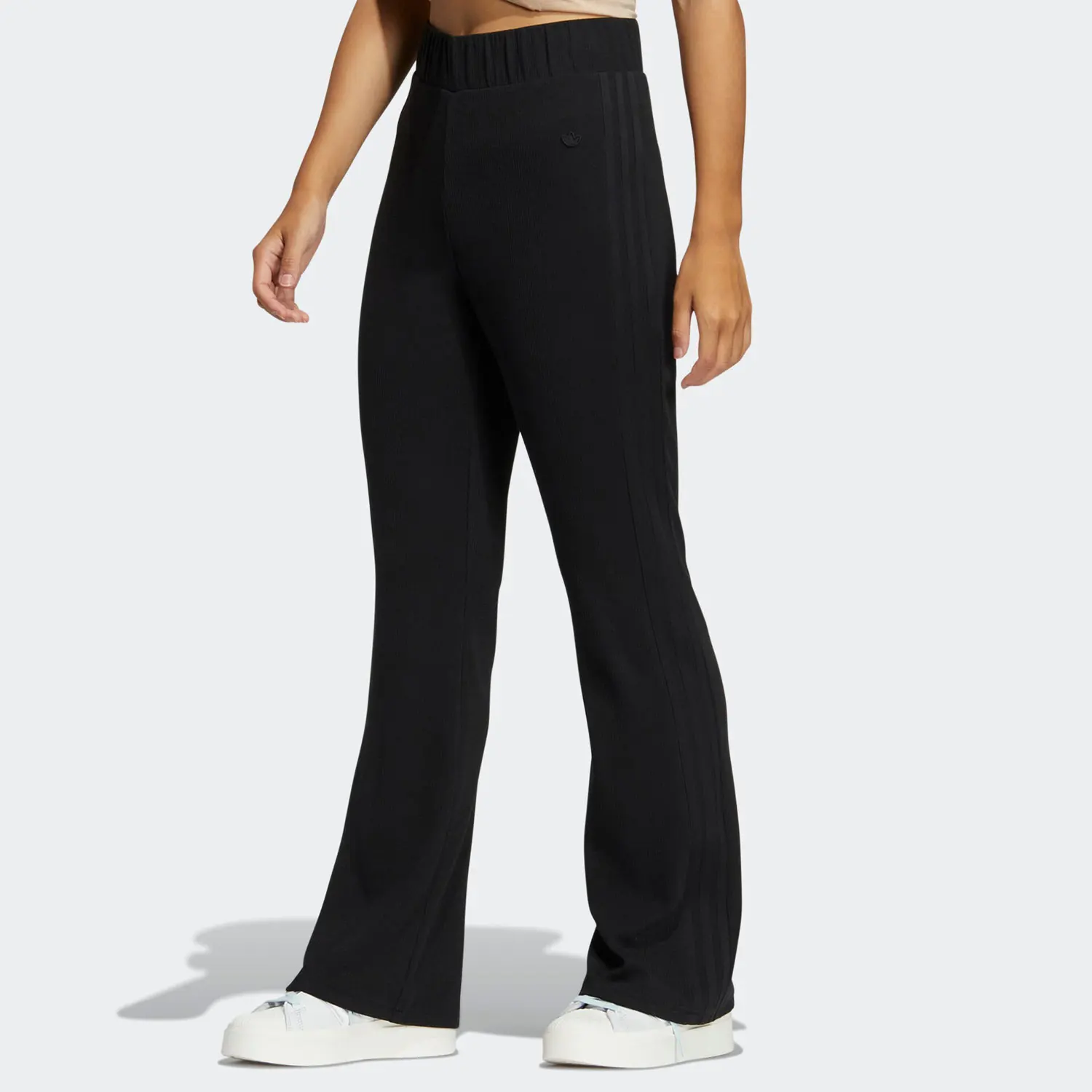 

Оригинальные женские спортивные брюки Adidas New Season Trefoil Slim Fit HY1359