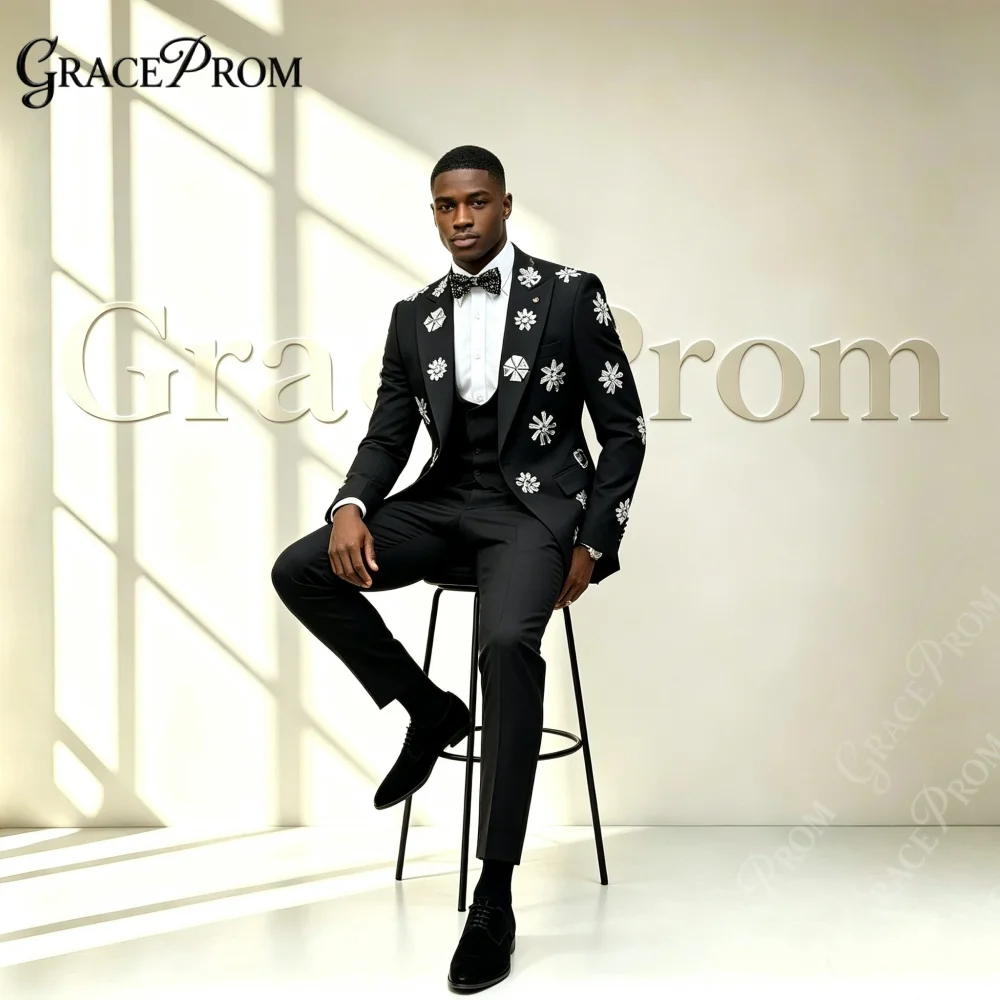 Elegant Black Floral Rhinestone Men Suits 2027 3PCS Wedding Groom Sets Man Peak Suit Set Banquet Prom Party Wear Crystal Tuxedo