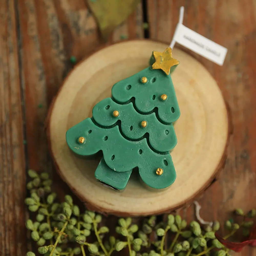 Christmas Tree Aromatherapy Candle Festive Holiday Scented Candle for Home Decor