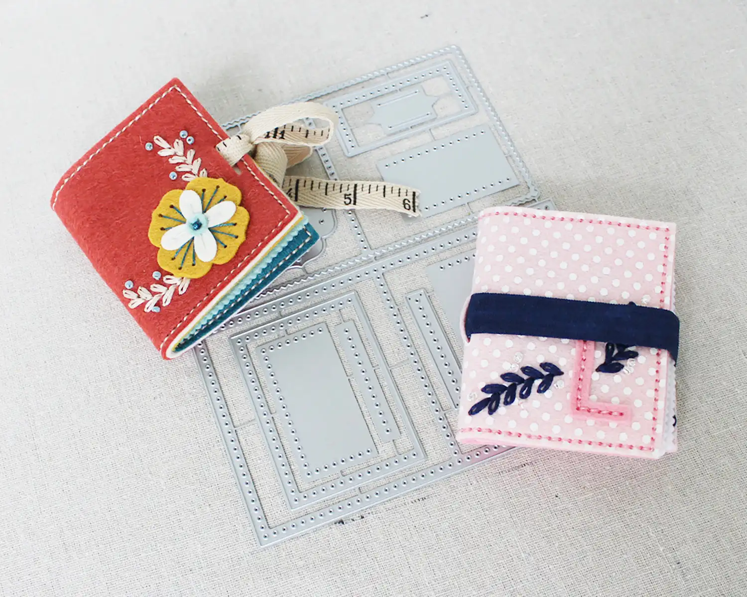 

Sewing Kit Essentials Needle Book Metal Cutting Dies DIY Scrapbook Craft Decoration Embossing Template Spring Valentine's Day