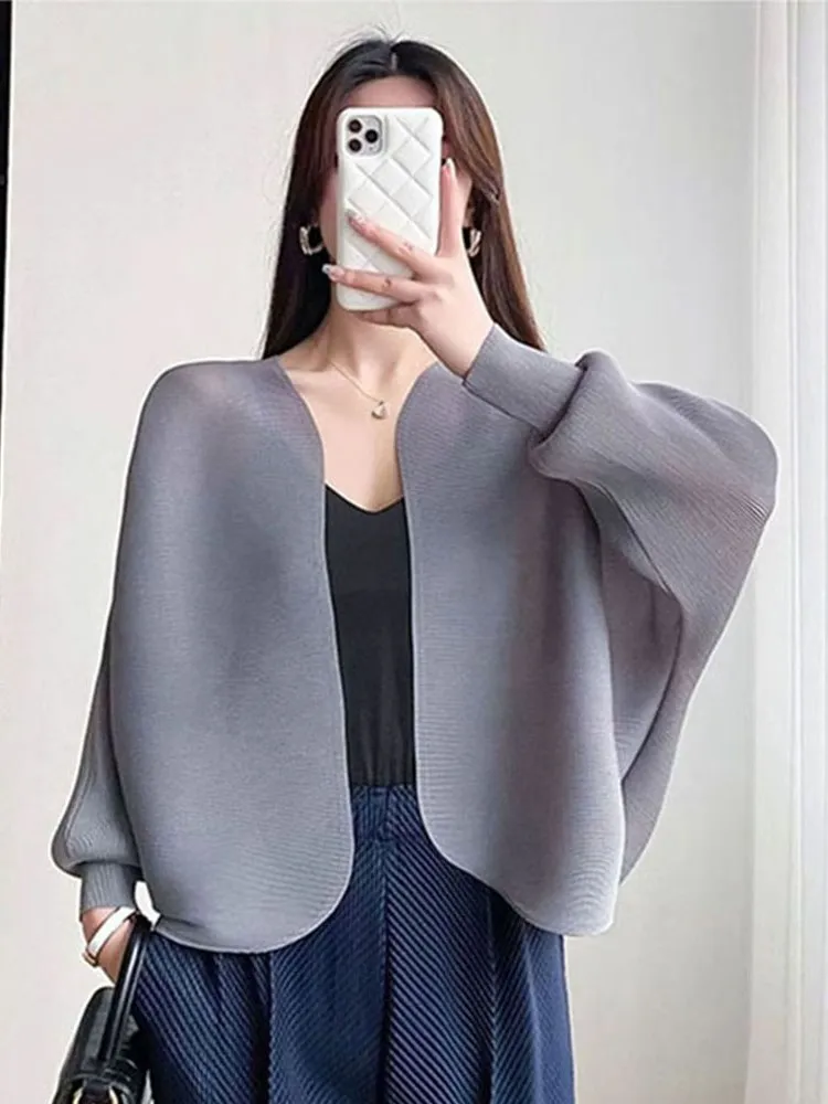 

Повседневный серый кардиган с длинными рукавами, летний модный однотонный плиссированный кардиган свободного кроя с V-образным вырезом, стандартной длины, из полиэфирного волокна