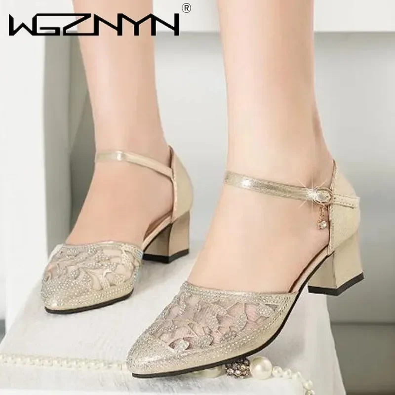 Sandalias de punta cerrada para mujer, zapatos planos de tacón medio para mujer, zapatos de cuero genuino de PU con tacón grueso, zapatos de mamá de fondo suave de malla hueca