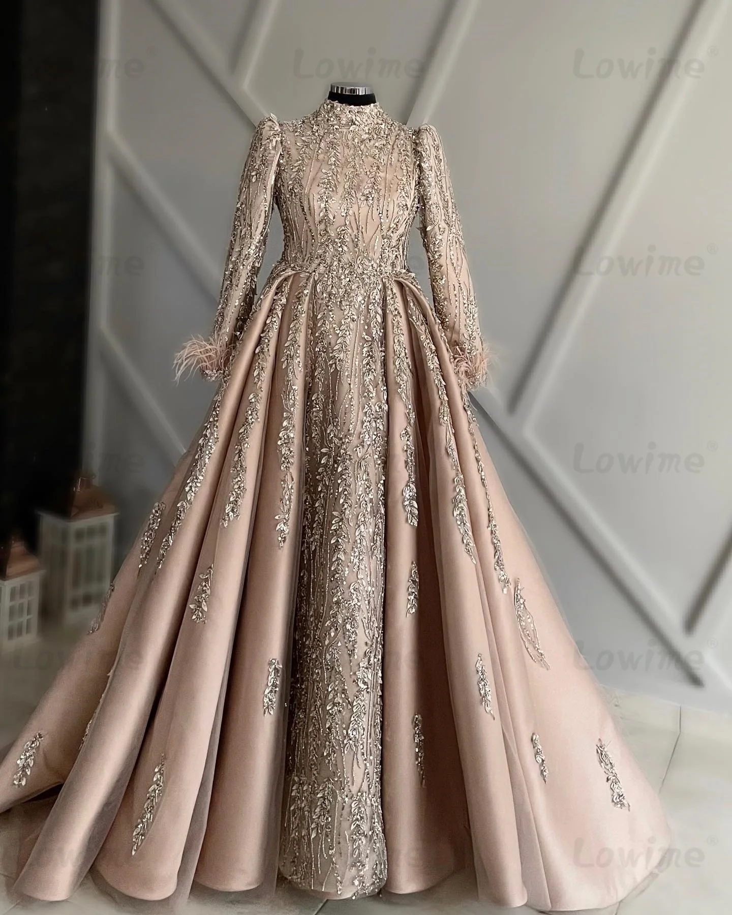 

Мусульманское винтажное вечернее платье с длинными рукавами, расшитое перьями, А-силуэт, в дубайском арабском стиле, для выпускного вечера, с кружевной аппликацией и пайетками, на заказ