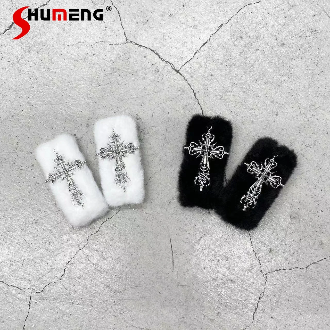 Japanese Style Sweet Cool Mine Cross Furry Side Clip Woman Rectangular A Pair of Hairclips for Women Sweet Hair Accessories