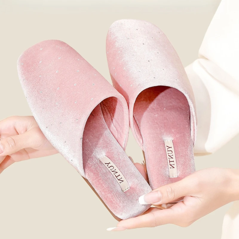 

Sweet Pink Velvet Crystal Decoration Home Slippers Women Fashion Round Toe Flat Slippers Light Soft-soled Comfortable Women Shoe