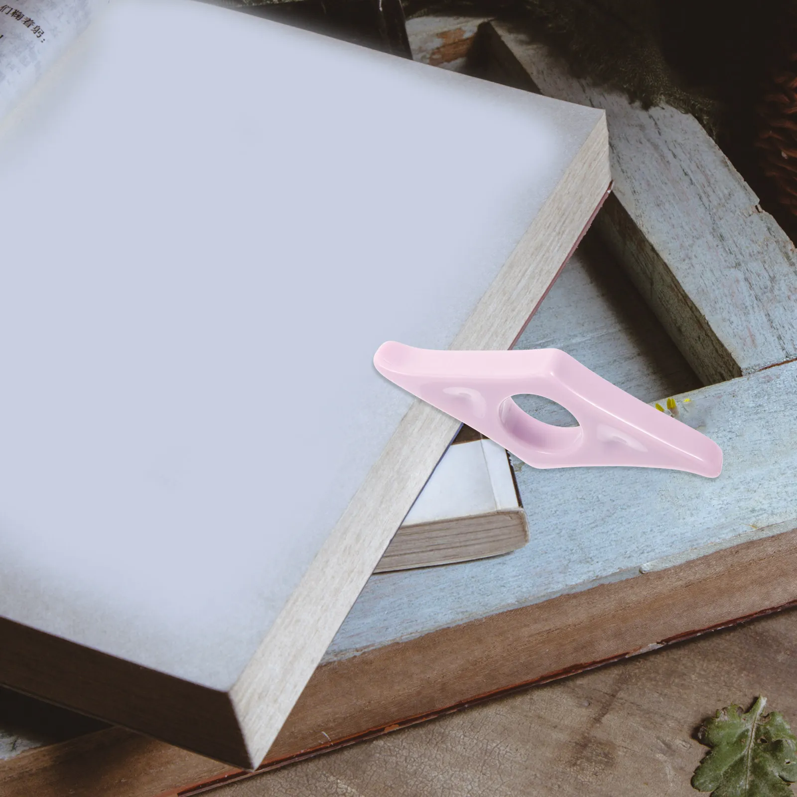 Book Page Holder Resin Strong Universal Size Reading Thumb Ring Convenient Page Spreader Reading Supply Book Thumb Holder
