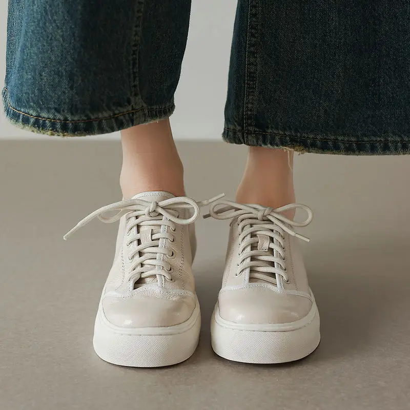 Classic Woman Shoes Retro Round Toe Shoes Round Toe Casual Comfortable Thick Soled Board Shoes Anti-collision Genuine Leather