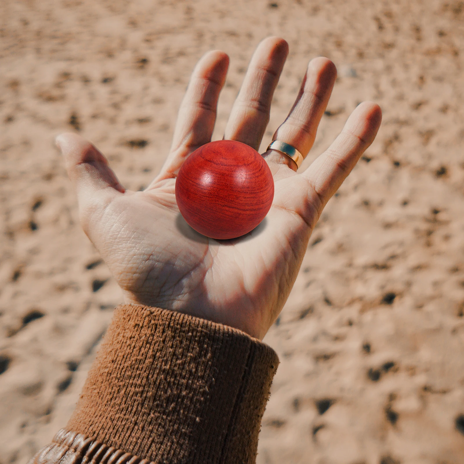 

2pcs Fitness Handball Wooden Hand Massager Baoding Balls Chinese Wrist Gym Reflex Health Meditation Wood Massage Ball