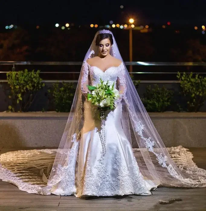 사용자 정의 레이스 아플리케 인어 웨딩 드레스 긴 소매 등이없는 긴 소매 웨딩 드레스 아프리카 베스 티드