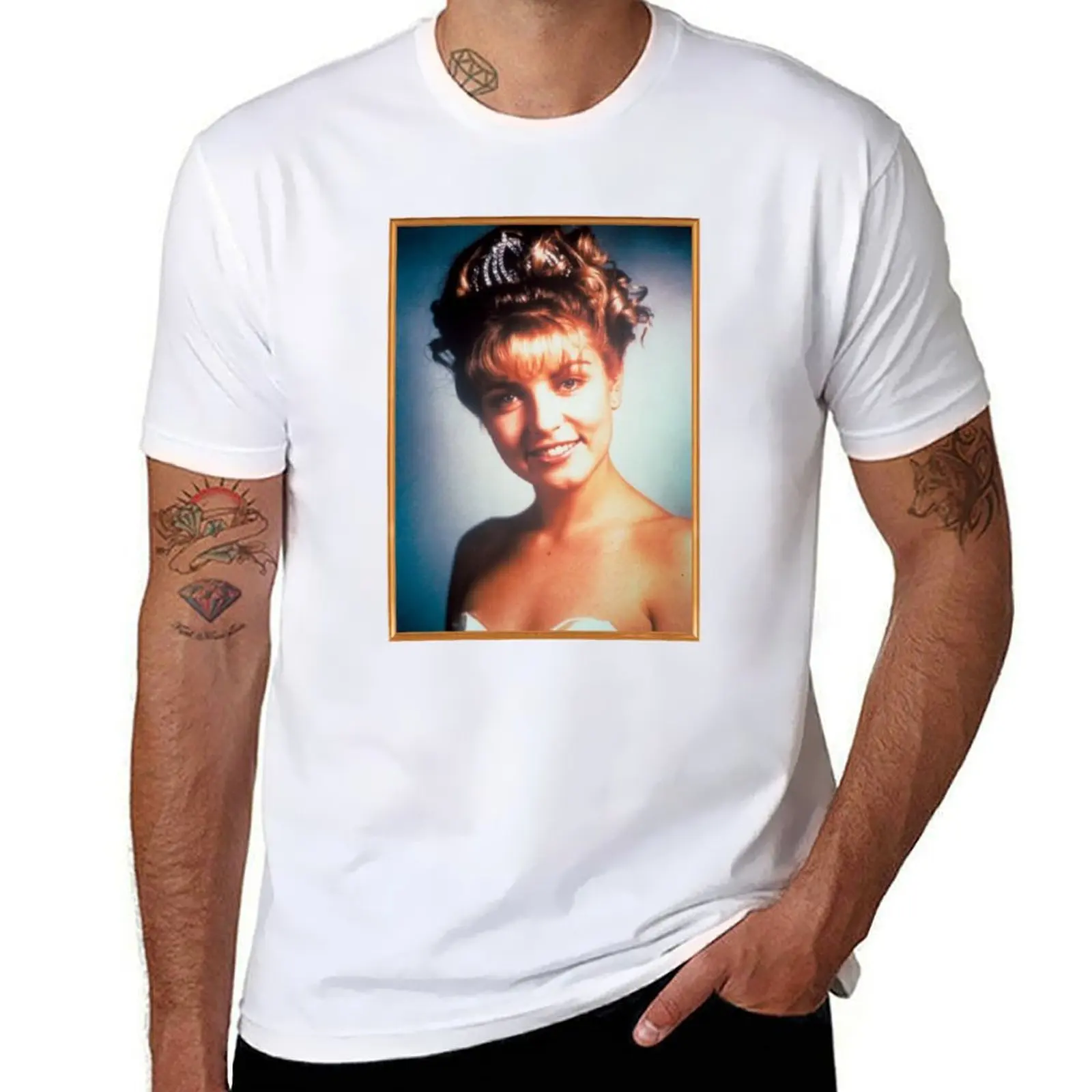 

Twin Peaks Laura Palmer Rosy Glow High School Portrait T-Shirt t shirts for man graphic vintage t shirt for man T-Shirt