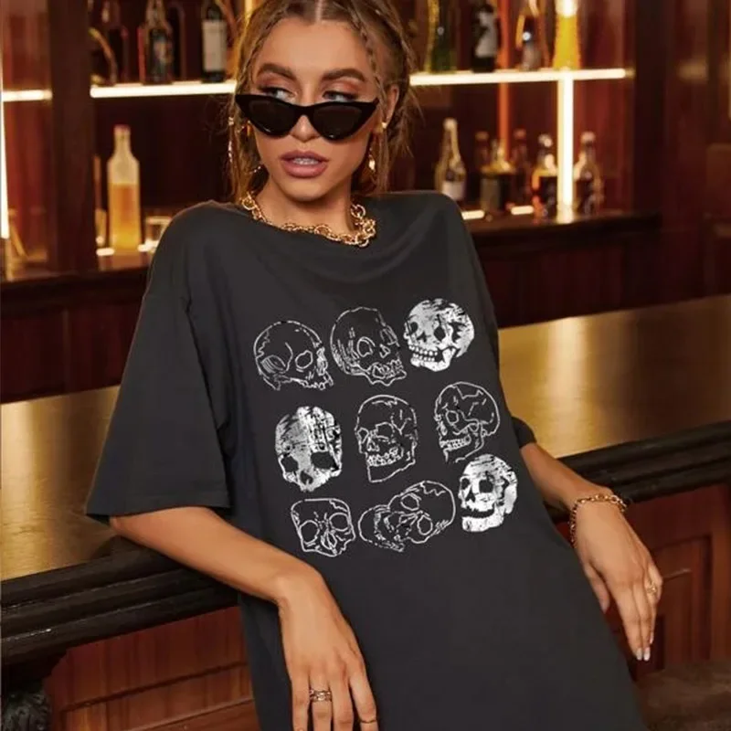 Gothic Women's T-Shirt Skeleton Print Grunge Aesthetic Goth T Shirt Dark Edgy Fashion Streetwear Graphic Tee Unisex Couple Tops