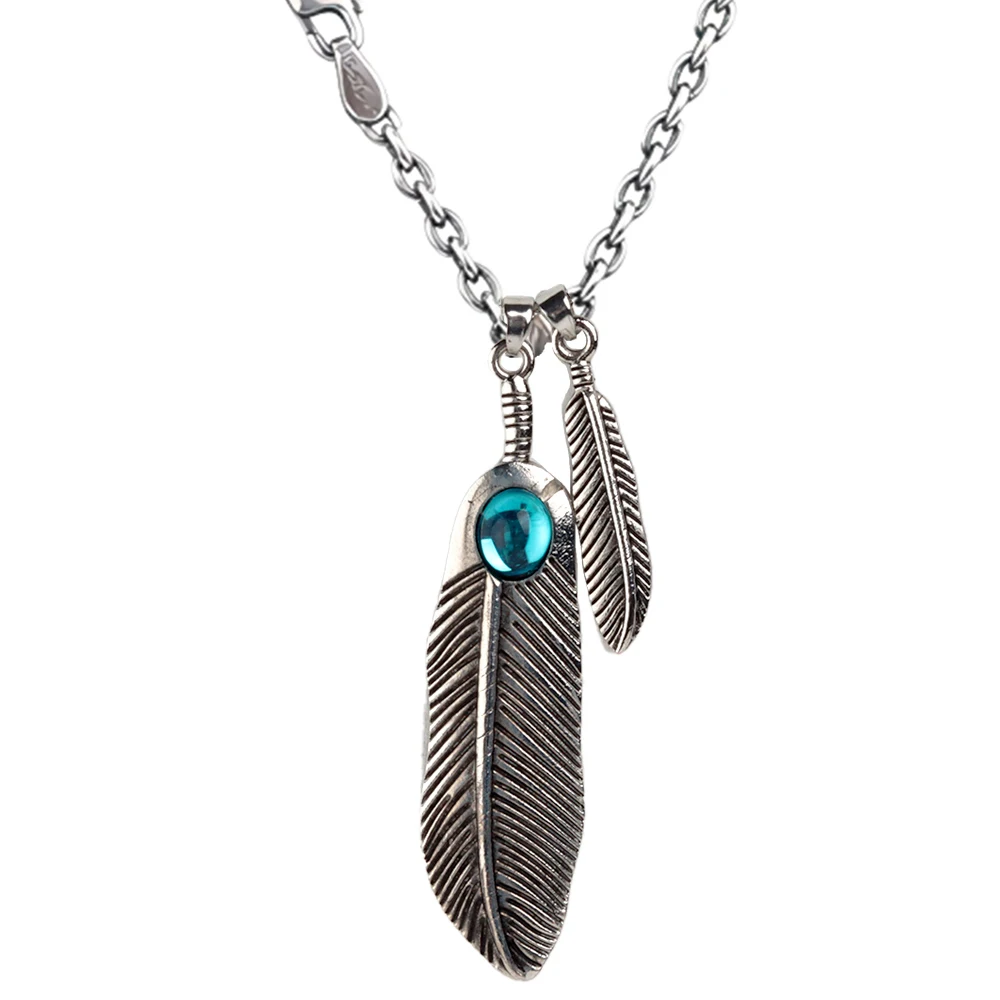 Resident Evil 2 Necklace Cosplay Limited Edition Claire Redfield Feather Shape Pendant Jewelry