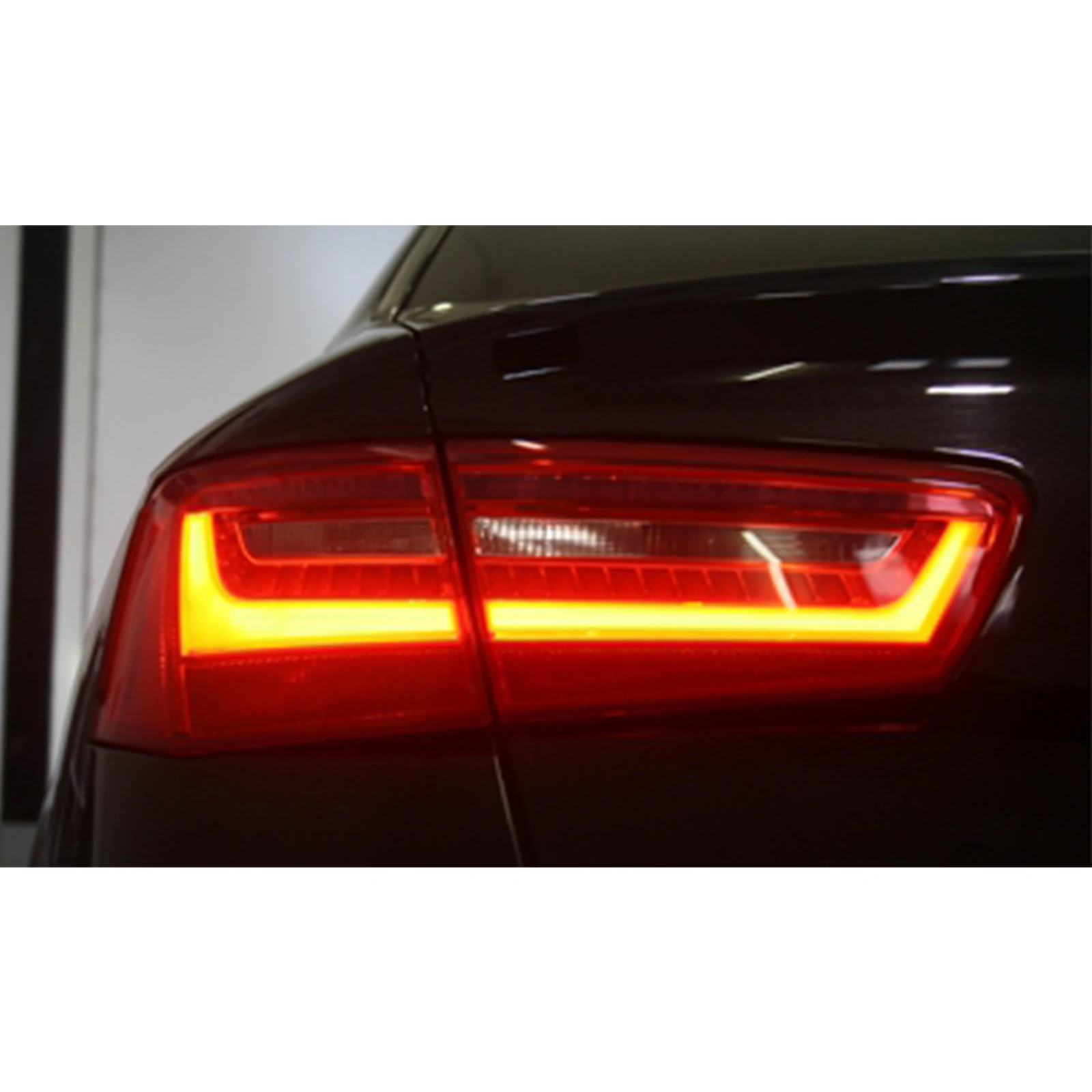 Pair LED Outer Taillight Assembly for  A6 2016-2018 Rear Lamp 4G5 945 095A Driver and Passenger Side with Bulbs