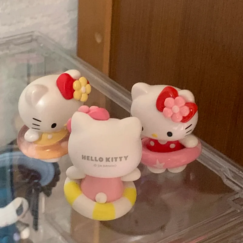 Miniso Sanrio Familie Zwemmoment Blinde Doos Animatie Hello Kitty Zwemmende Ring Schattige Bonen Kinderspeelgoed Model Verjaardagscadeau