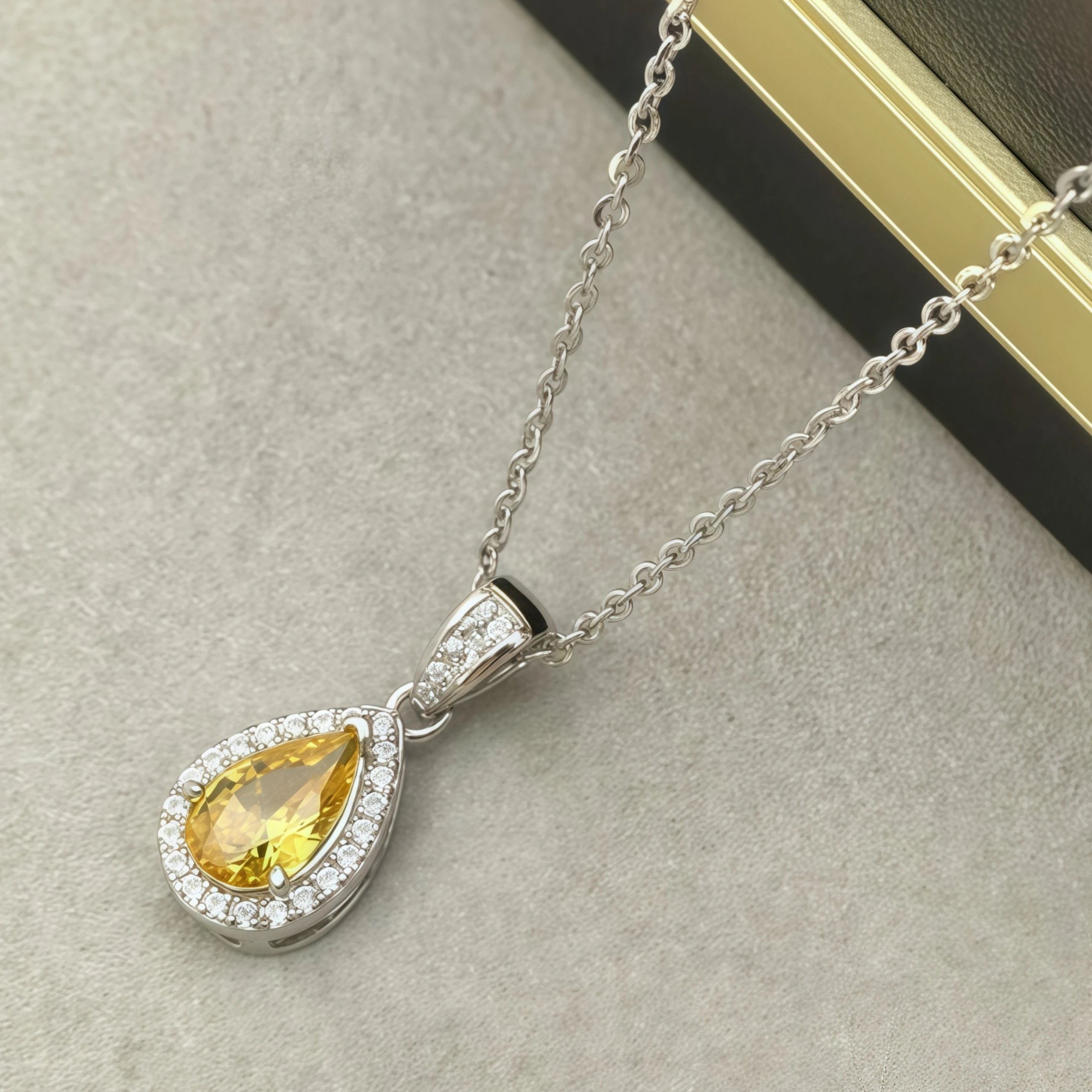 

Бренд Veeie Veein, 1 карат, искусственный сапфир, выращенный в лаборатории, высокоуглеродистый бриллиант, подвески в виде капель воды, ожерелья, ювелирные изделия