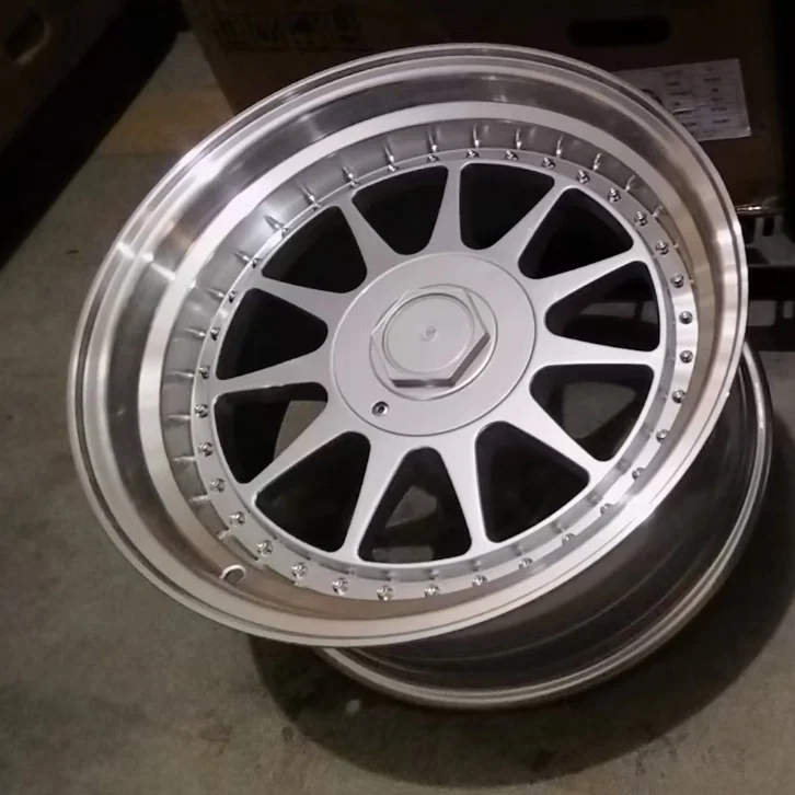 

Best Price 17x75 17x85 17 Inch 8 Holes Et 30 33 Aluminum Many Spokes Silver Polish Lip Deep Dish Wheel Rims