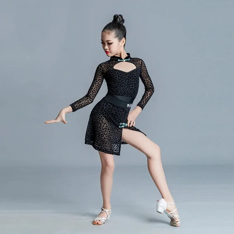 2025 소녀를위한 새로운 어린이 라틴 댄스 의상 검은 긴 소매 치마 정장 룸바 차차 탱고 라틴 연습 드레스