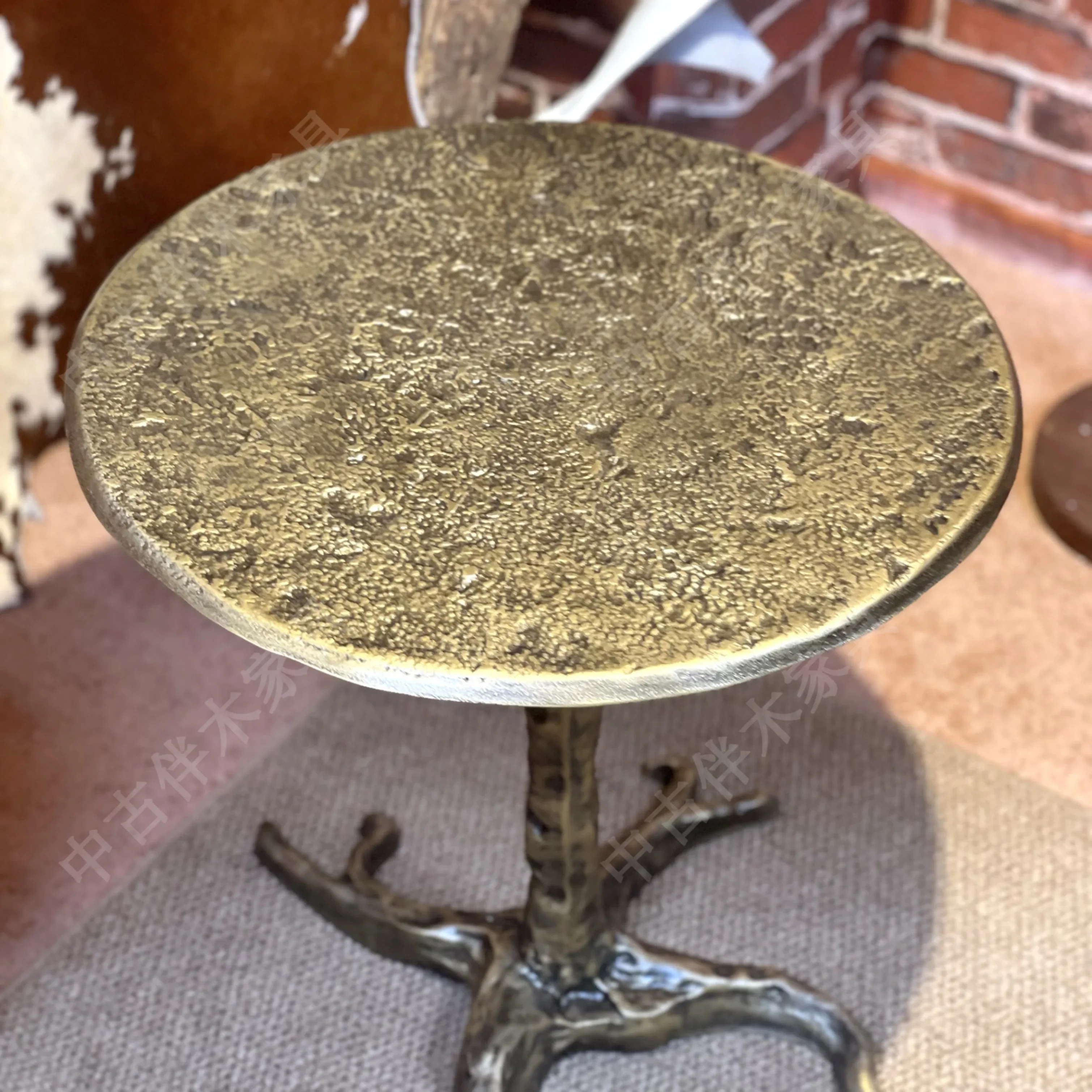 

XS Medieval Style Handmade Aluminum Carving Coffee Table Retro Sofa Side Table Living Room Small Apartment Coffee Table