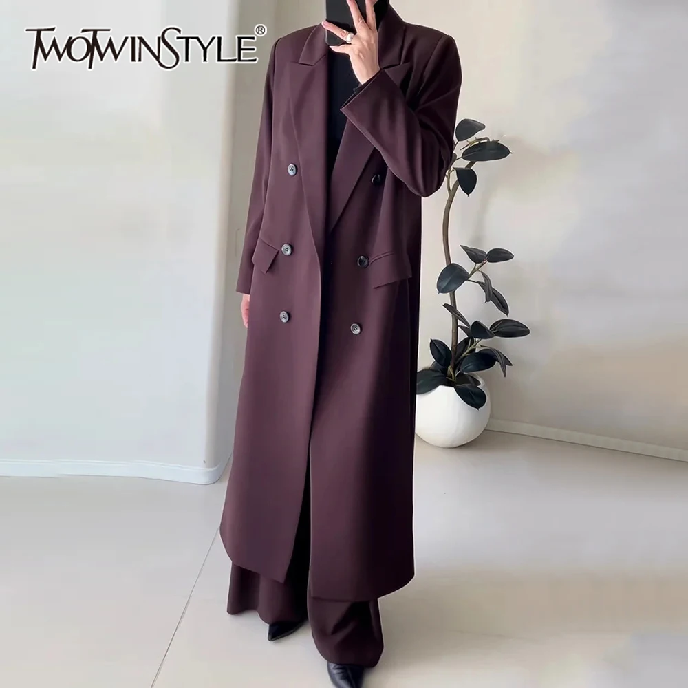 TWOTWINSTYLE Spliced Pocket Loose Burgundy Trench For Women Notched Collar Long Sleeve Patchwork Button Windbreaker Female New