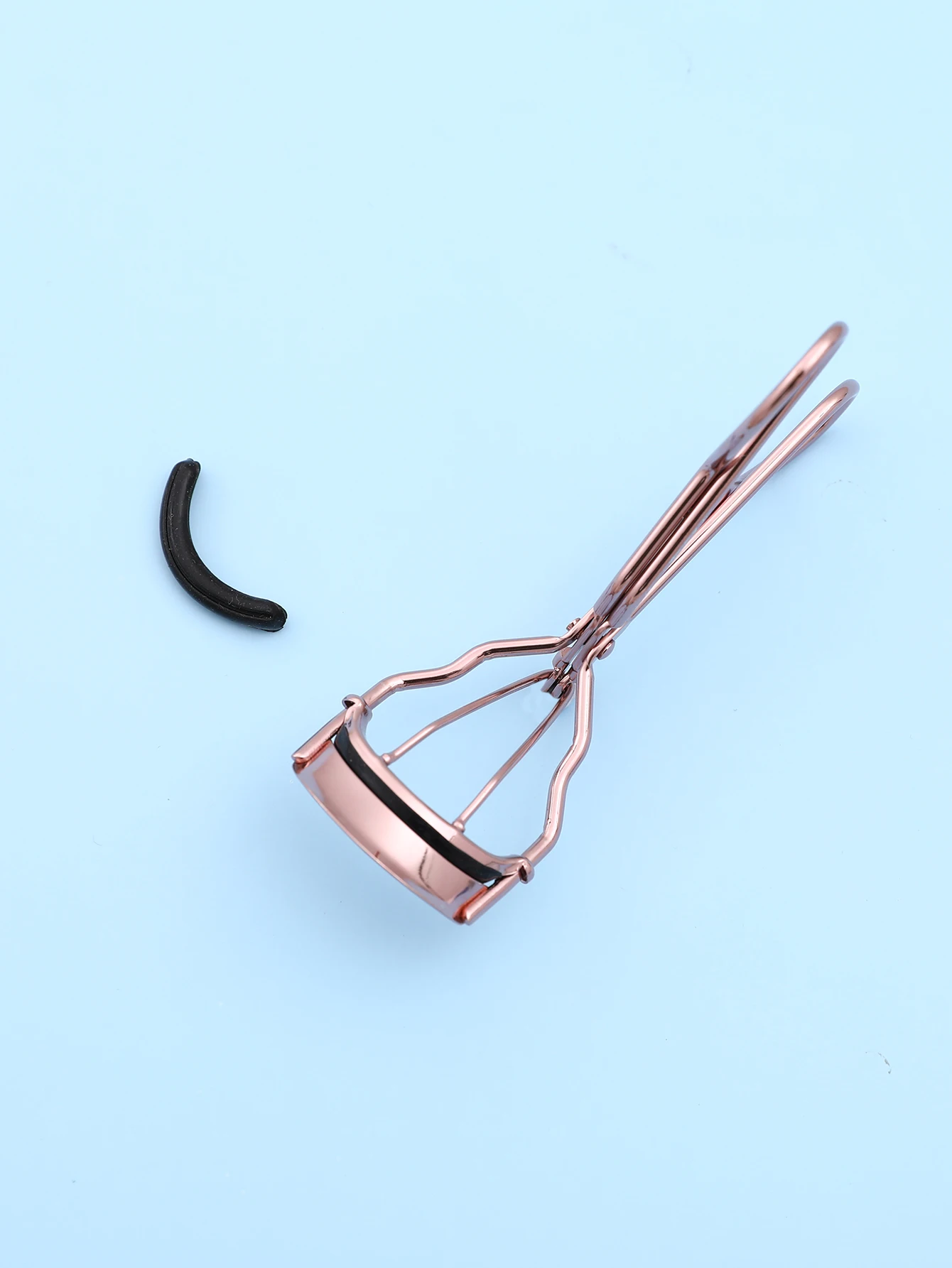 1pc Wild-angle Lash Eyelash Curler with Comfort Grip Makeup Tool, Creates Eye-Opening & Lifted Lashes,With 1 Additional Rubber