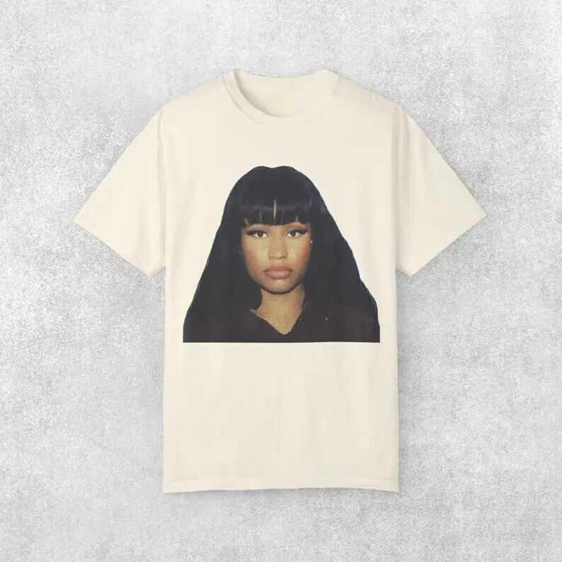 

Футболка с знаковым логотипом Nicki Minaj