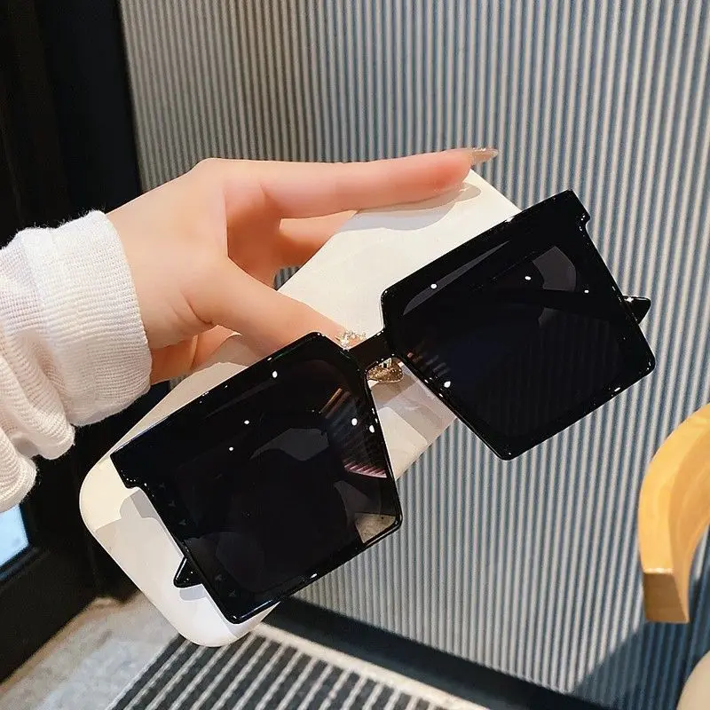 Quadratische Sonnenbrille Frauen Männer Designer Luxus Cat Eye Sonnenbrille Weiblich Männlich Klassische Vintage Brillen Outdoor Urlaub Gläser – Detail 2