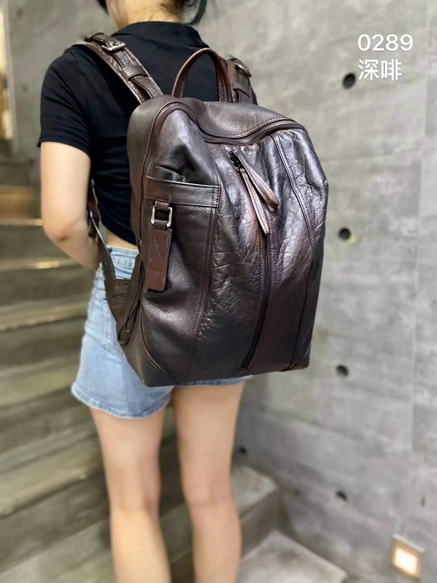 Ruil Man Fashion Retro Crazy Horse Leather Backpack  Backpack Casual Handle Shoulder Bag