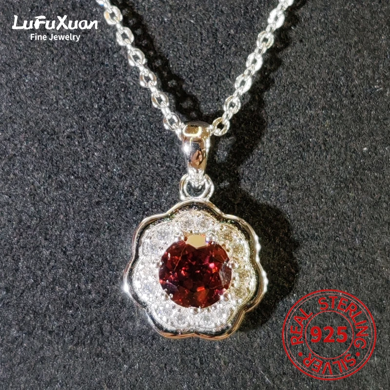 

LUFUXUAN sterling silver S925 natural garnet necklace, precision, high-quality niche design, light luxury birthday gift