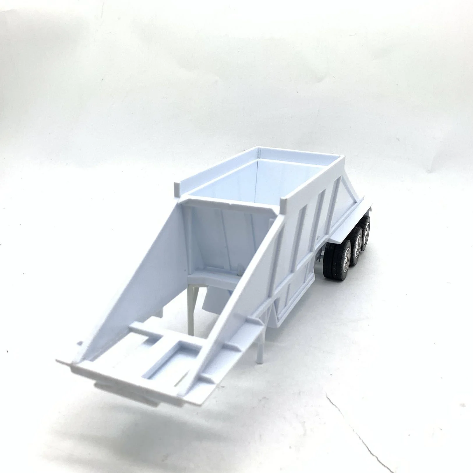 The New Special Die Casting Material 1/32 Truck Trailer Length 38cm Toys For Children