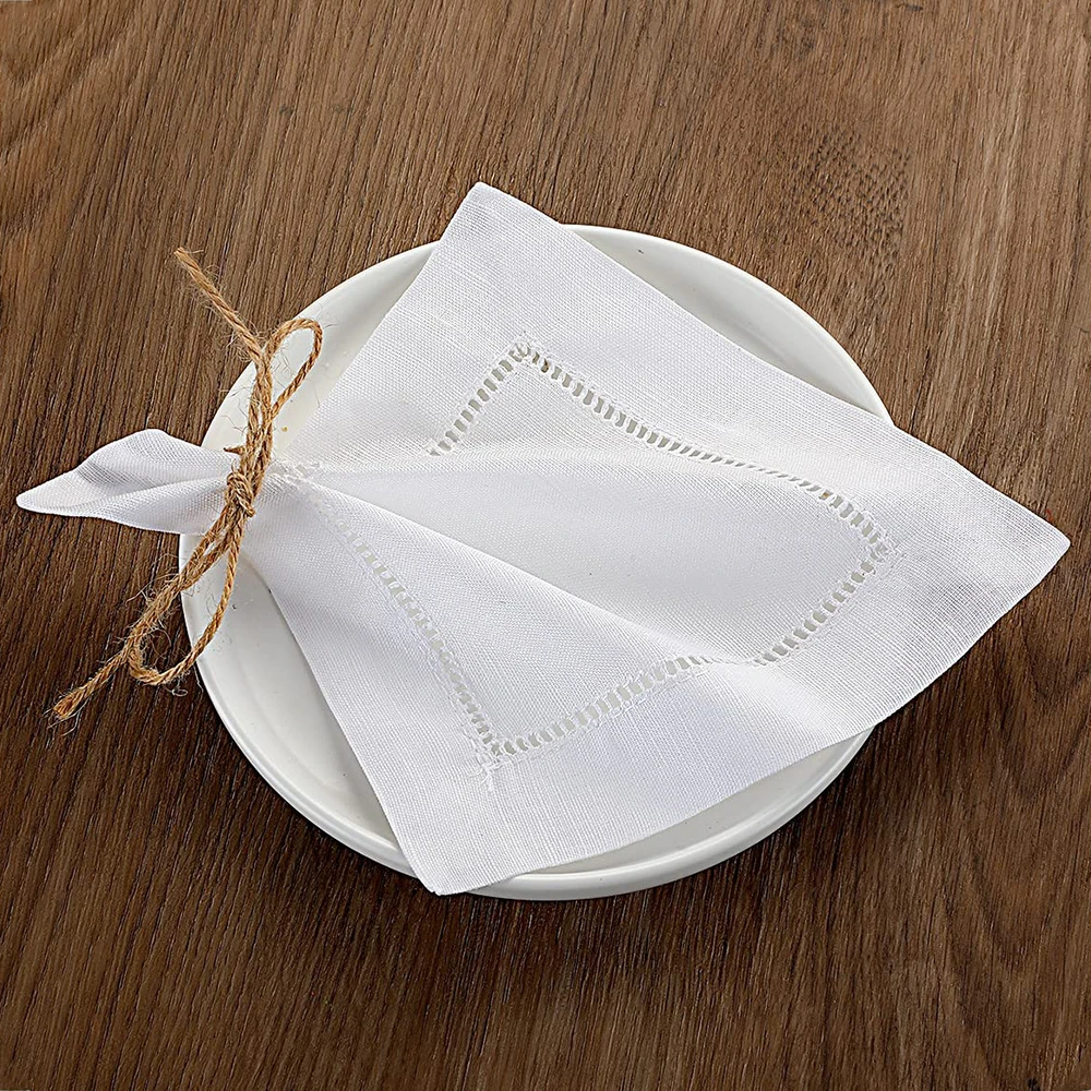 

50 шт., хлопковые и льняные коктейльные салфетки, объемные 6x6 дюймов, маленькие тканевые салфетки с вышивкой для вечеринки, свадьбы, бара, напитков, кофе