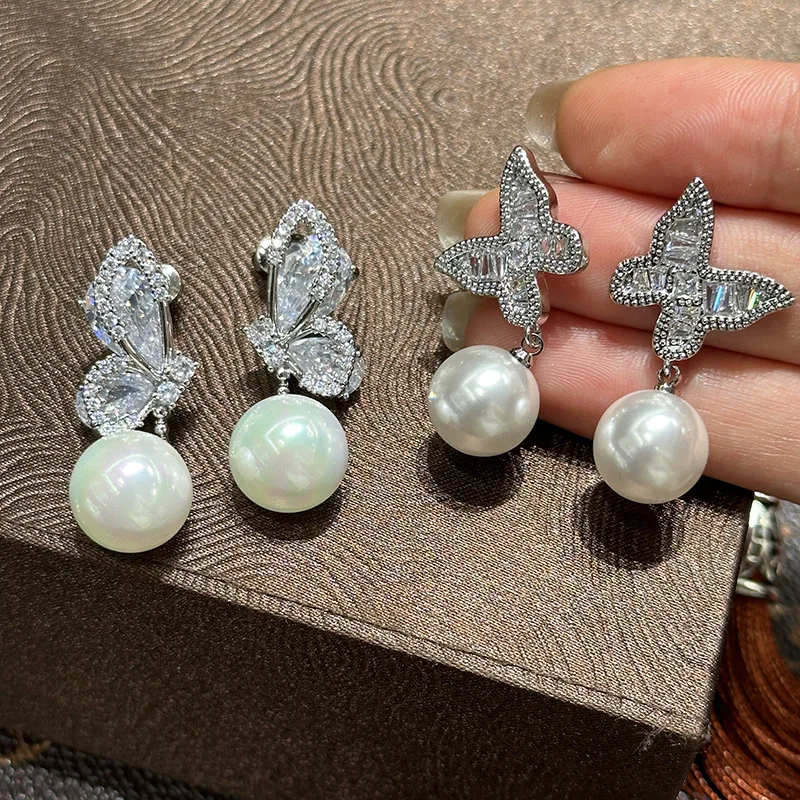 Women\'s Butterfly Shaped Diamond & Pearl Earrings Trendy Twig Design Fashionable Jewelry Accessory for 2024