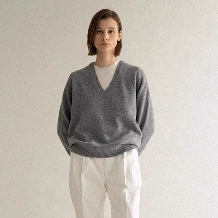 

Свободный вязаный свитер с V-образным вырезом в корейском стиле, модный нейтральный осенне-зимний пуловер с длинным рукавом для женщин