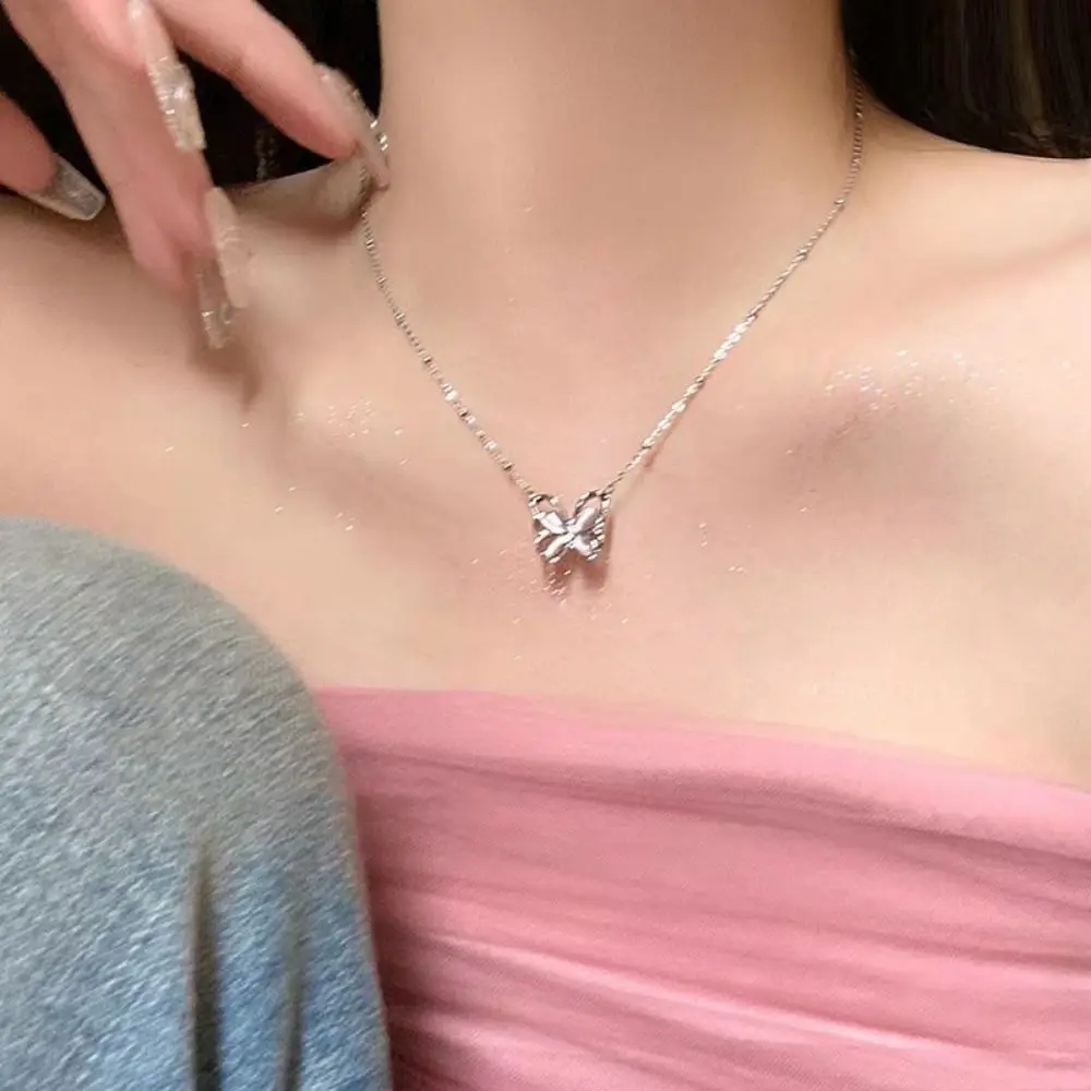 Trendy Alloy Bowknot Necklace Classic Simple Zircon Cross Pendant Fashion Silver Temperament Clavicle Chain Party