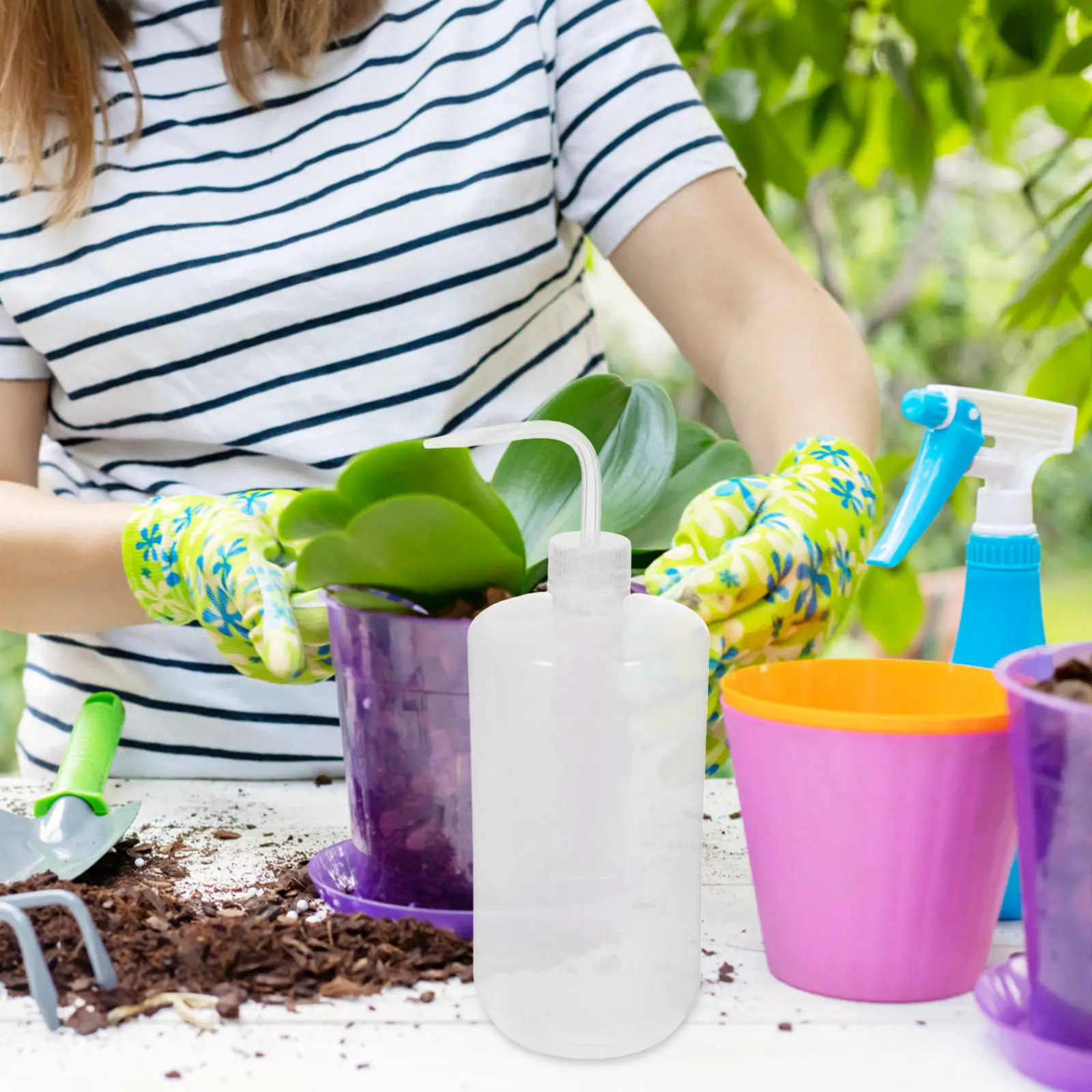 1000ml Succulent Watering Squeeze Bottle Curved Nozzle Plastic Wash Bottle for Plants Lab Cleaning Tattoo Use