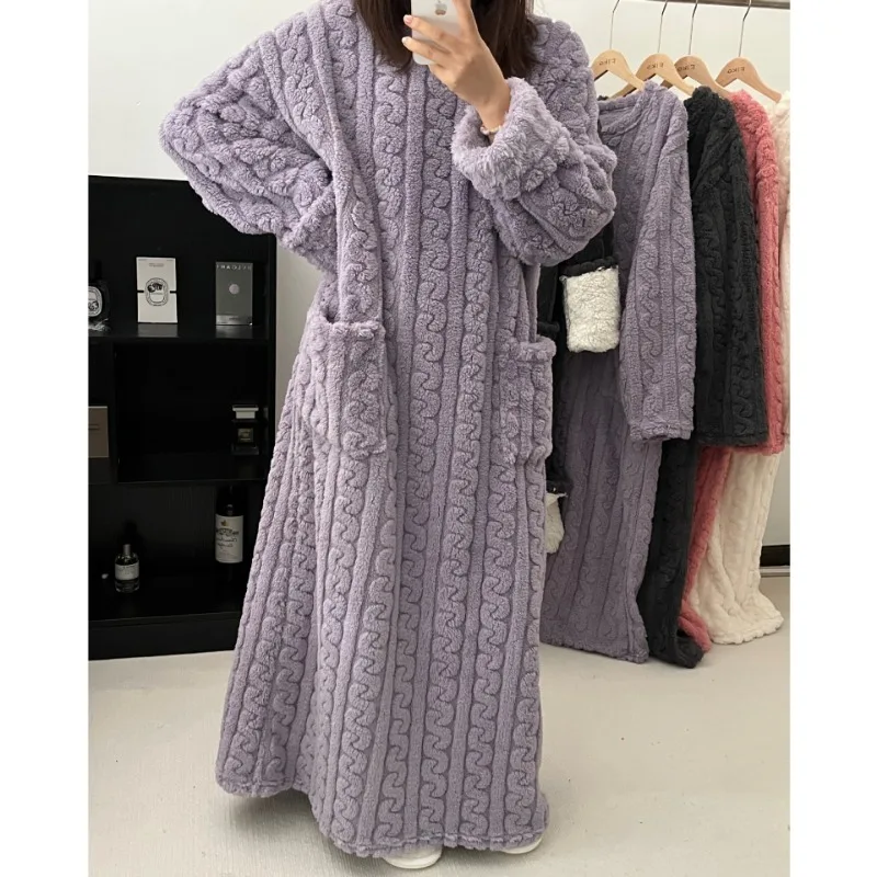 Bathrobe Woman Shower Autumn and Winter Thickened Coral Velvet Jacquard Sleeping Gown Long Section Solid Colour Warm Bath Robe