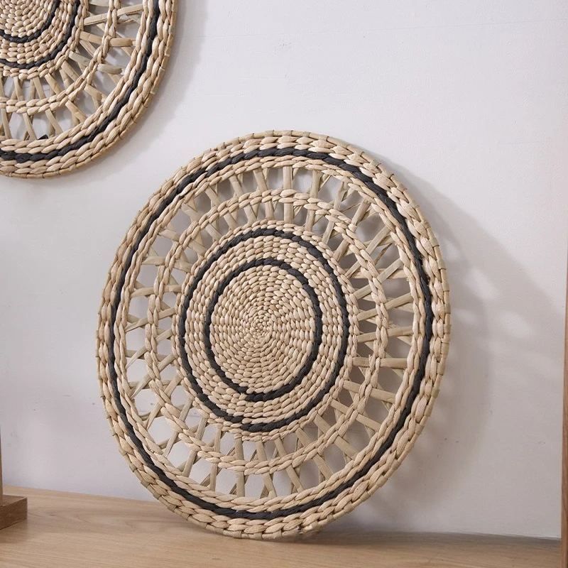 Weaving straw woven wall decorations hanging ornaments round mats dining mats cup mats linen mats drainage mats wall decorations