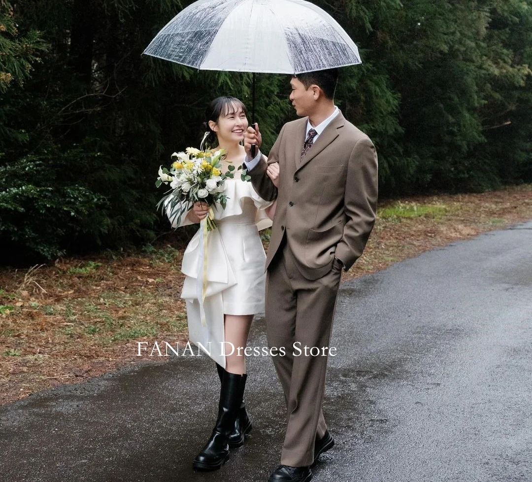 FANAN-vestidos de novia coreanos de satén sin tirantes, Mini vestidos de novia de manga corta, línea A, hechos a medida, bonitos vestidos de novia de talla grande