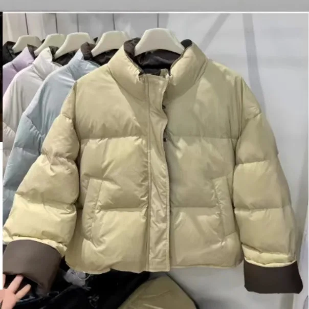 2025 겨울 신상 여성용 숏 다운 코튼 재킷 미니멀리스트 출퇴근용 대비 색상 스탠드 칼라 디자인 코트 여성 파카