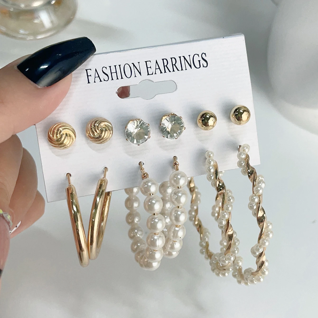 New Arrival 6 Pairs/set Women Earrings New Golden Vintage Fashion Earrings Ear Studs Hoop Earrings Imitation Pearl Earrings image 5