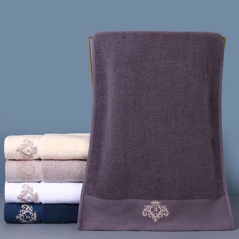 1pc Crown Letter R Embroidered Towel 35x75cm, 450GSM Thick Soft Coral Fleece, Super Absorbent Quick-Dry for Bathroom