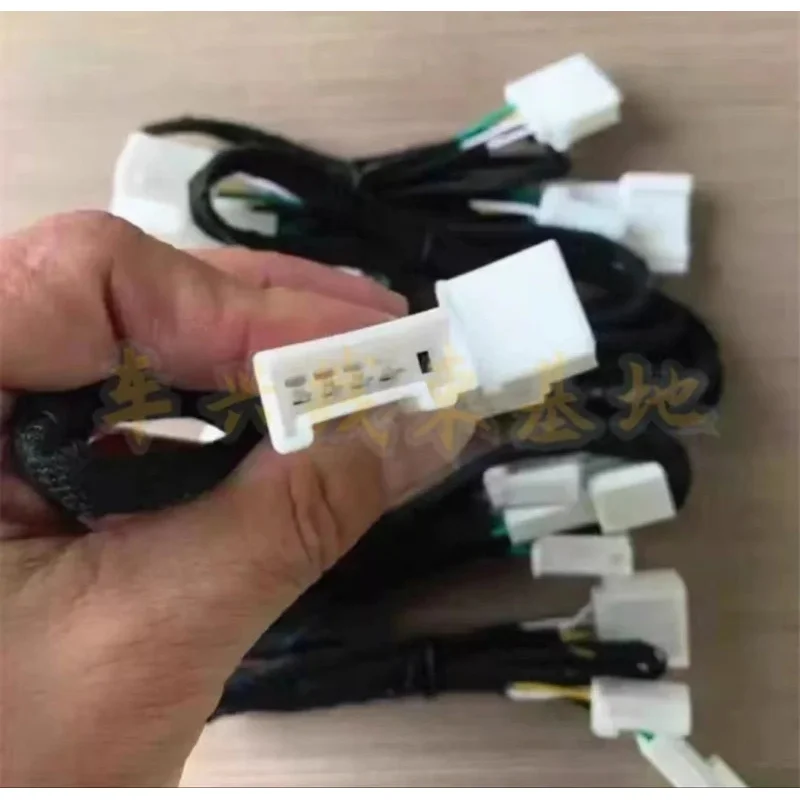 

Suitable for repairing and replacing Toyota JBL high-frequency and mid-range speaker adapter cables