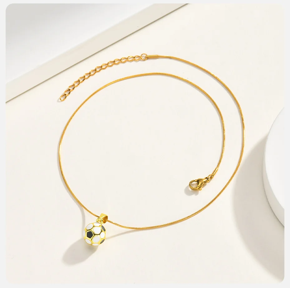 Vnox Vergoldete Herz-Fußball-Anhänger-Halskette für Frauen, Trendiger Bunter Emaille-Sportanhänger, Geschenke für Fußballfans, Schmuck – Detail 12
