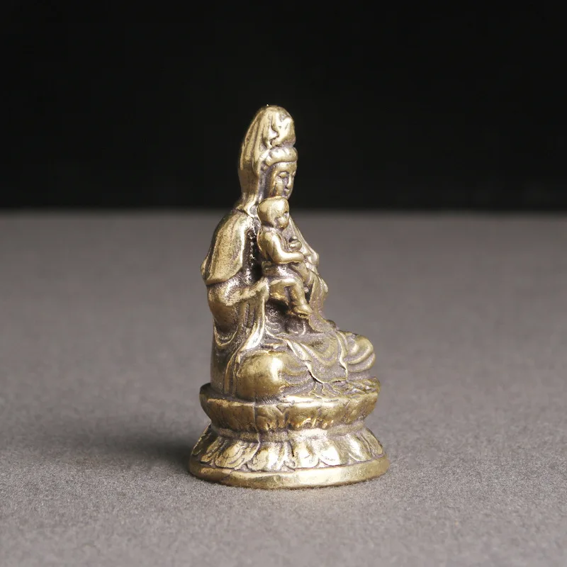 Retro Brass Desktop Ornament Of Guanyin Bodhisattva Statue For Sending Children